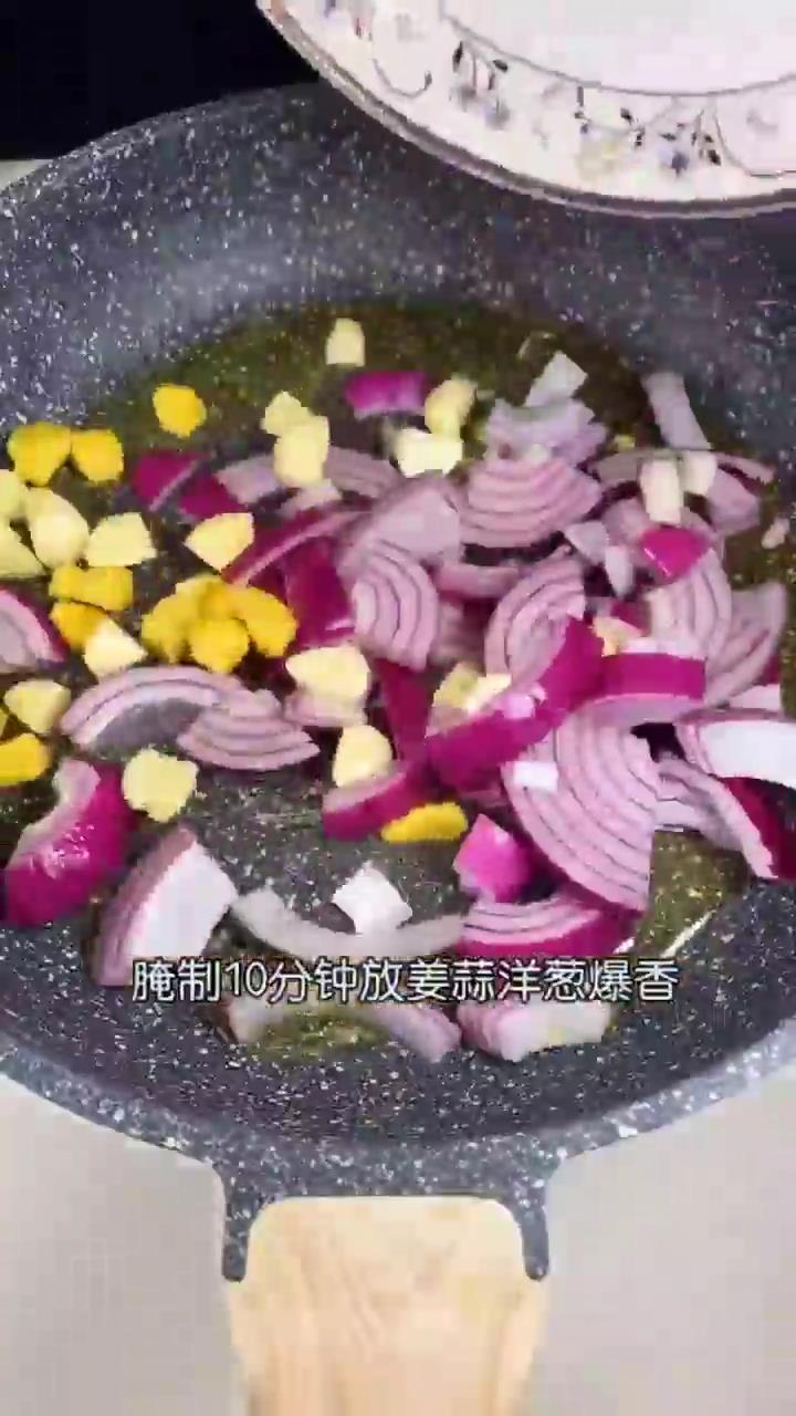 怎样做红烧鲈鱼？