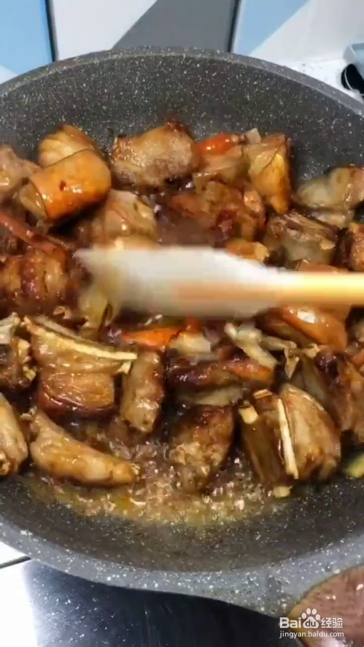 如何制作好吃的砂锅炖羊肉？