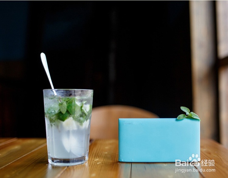 lepow乐泡 薄荷 聚合物移动电源 10000毫安