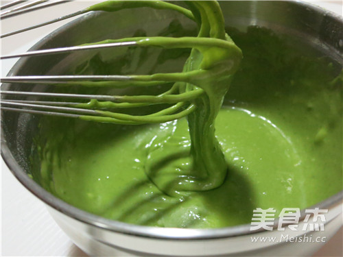 美丽的玫瑰花戚风蛋糕