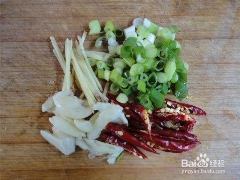 家常小菜土豆丝如何炒更脆爽可口