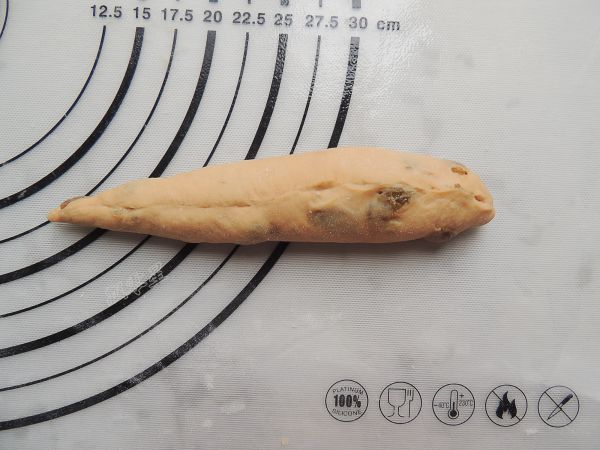 红糖葡萄干早餐卷