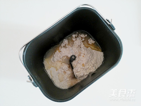 莲蓉酥皮月饼