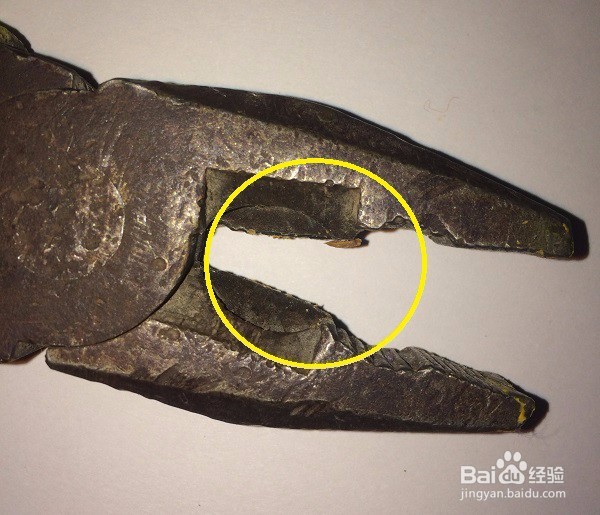 用什么工具给甜杏仁剥壳