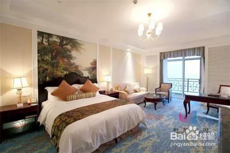 酒店客房床尾为什么要放一块布?很多人都不清楚…