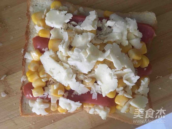 玉米芝士烤土司