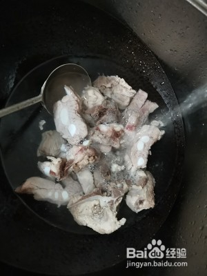烤香酥排骨的做法