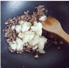 玩转烤箱让春节家宴来点新花样-----烤牛肉土豆