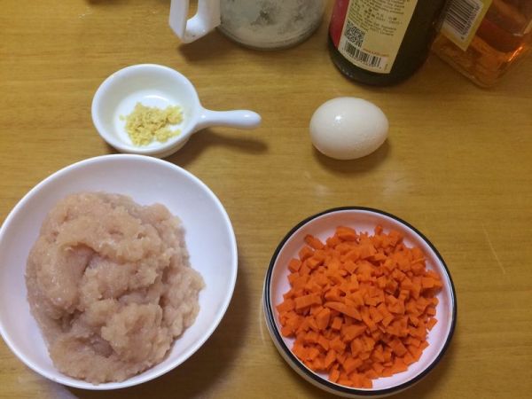 鸡胸肉饼藜麦饭汉堡