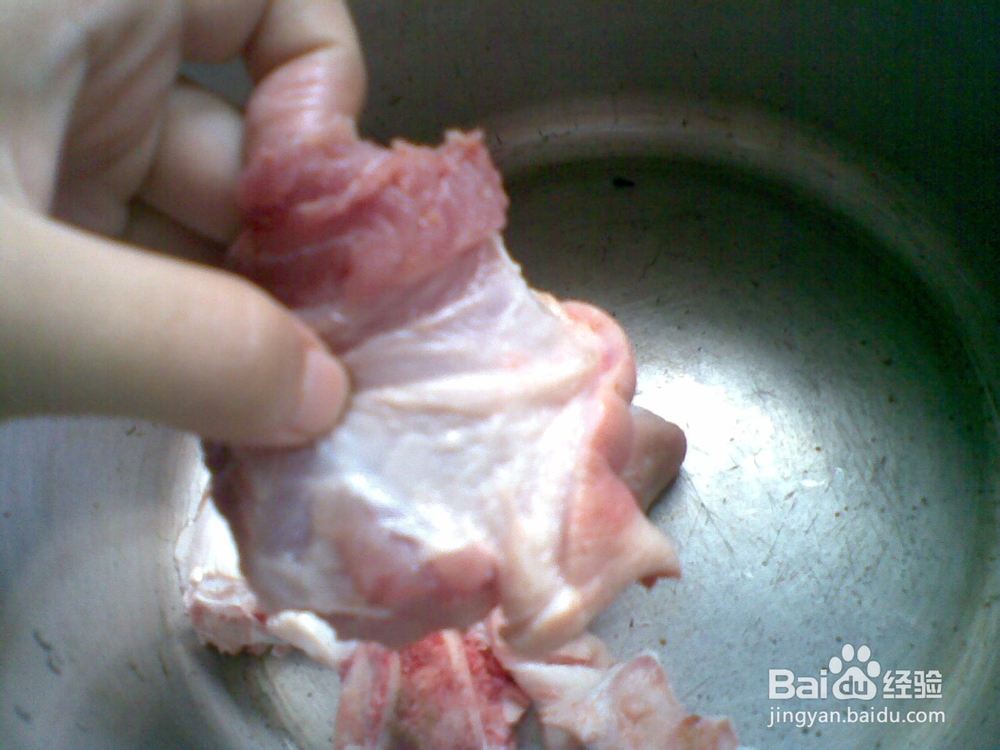 莲藕猪手汤烹制方法