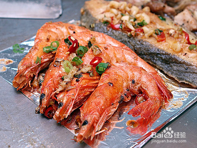 微蒸烤与蒸烤箱哪个更实用？