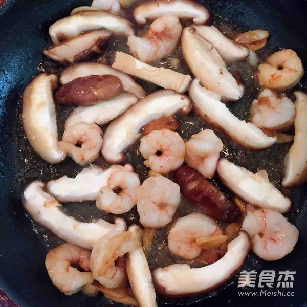 香菇虾仁醮汁上海青