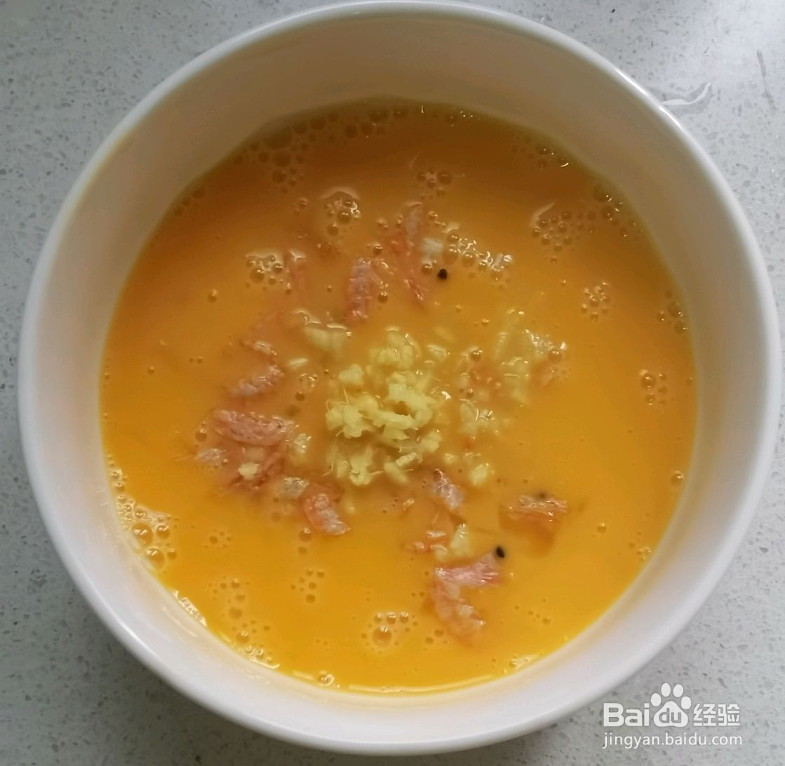 酱油炒蛋的做法