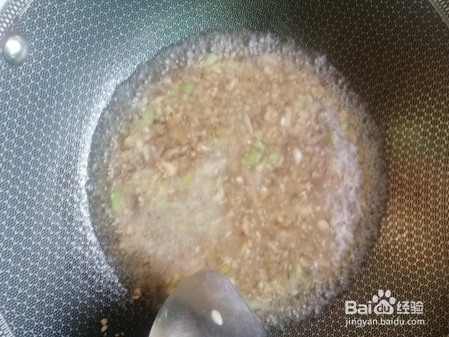 制作广东肠粉汤汁