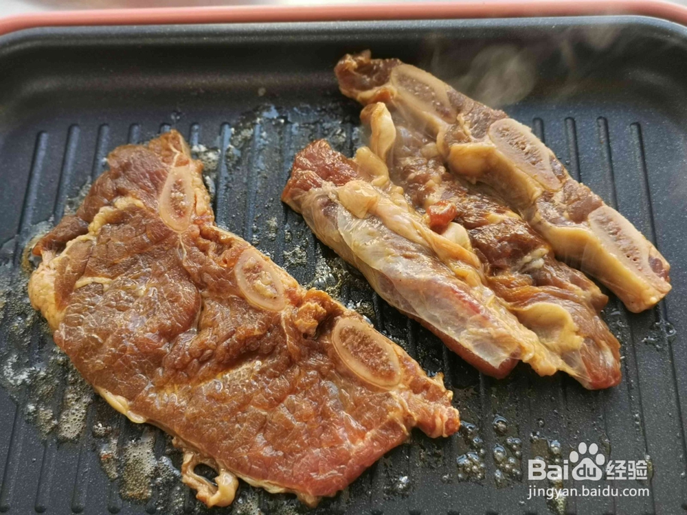 香煎牛仔骨的做法