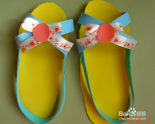 怎样做卡纸拖鞋