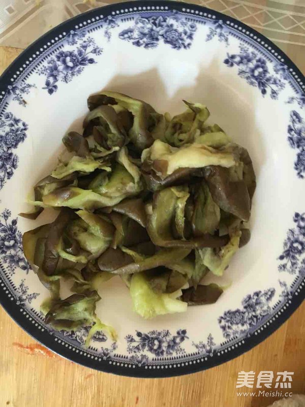 凉拌茄子的做法