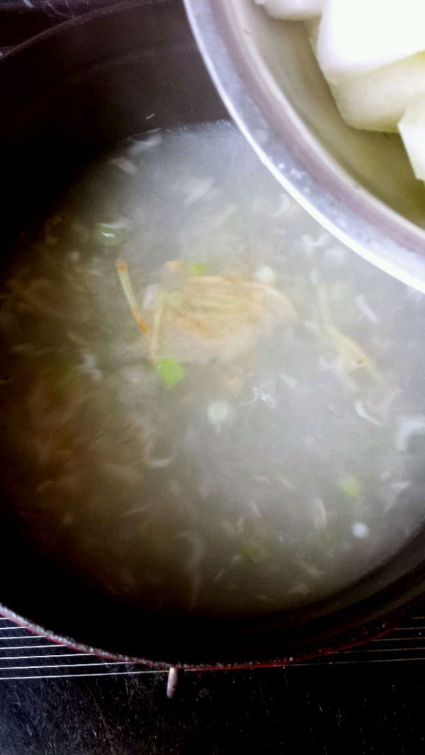 奶白冬瓜虾皮汤