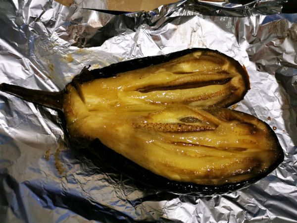 蒜蓉彩椒烤茄子