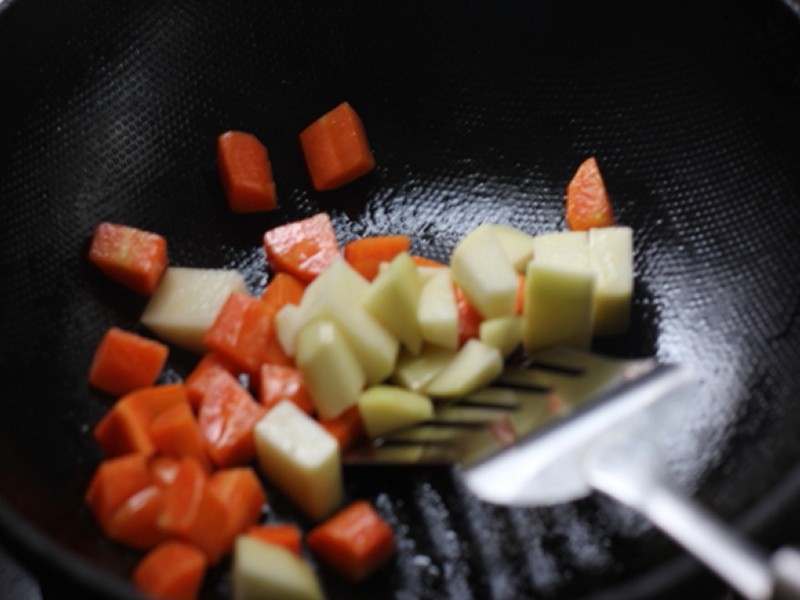素咖哩饭最简单的做法，快来学学吧！