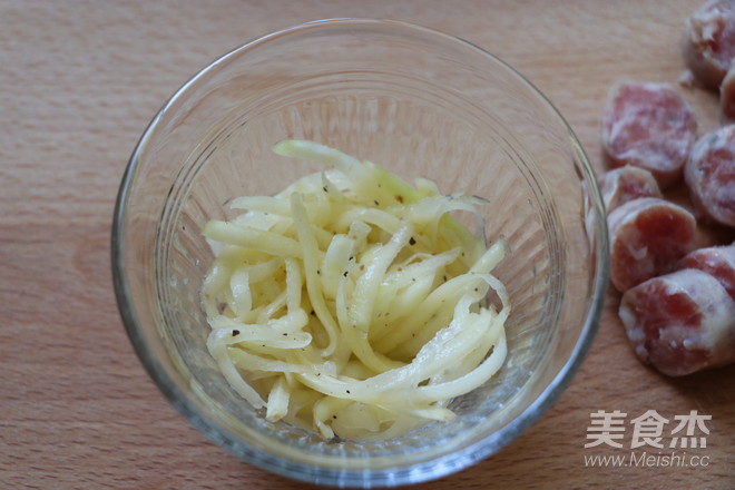 烤箱菜～黑胡椒香肠烤土豆丝