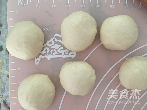 松鼠面包的做法