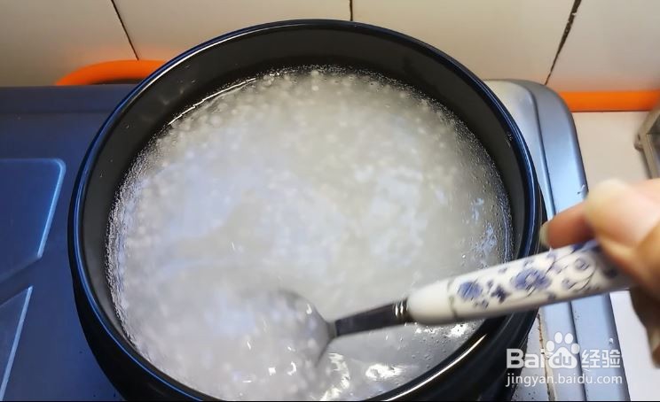 食疗养生-生津止渴,健胃养脾的番茄西米粥