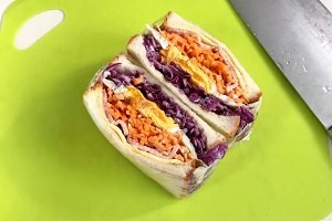 蔬菜三明治的做法