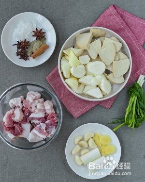 健康养生佳品茭白烧肉的做法