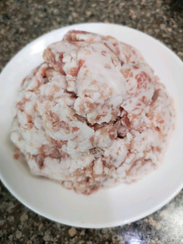 韭菜鱼肉虾馅饺子