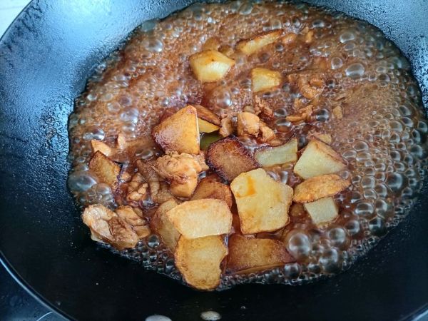 红烧鸡腿肉土豆