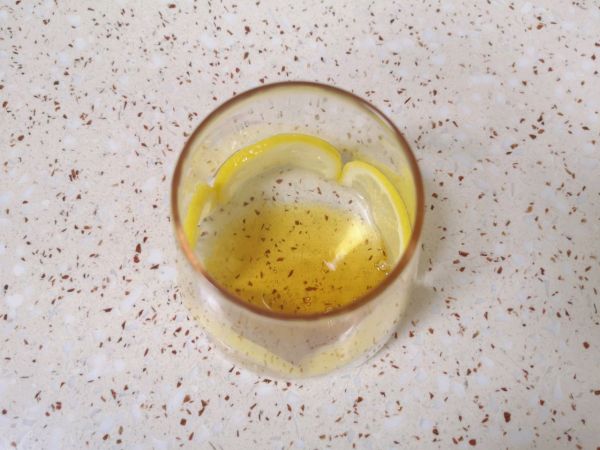 柠檬蜂蜜气泡水