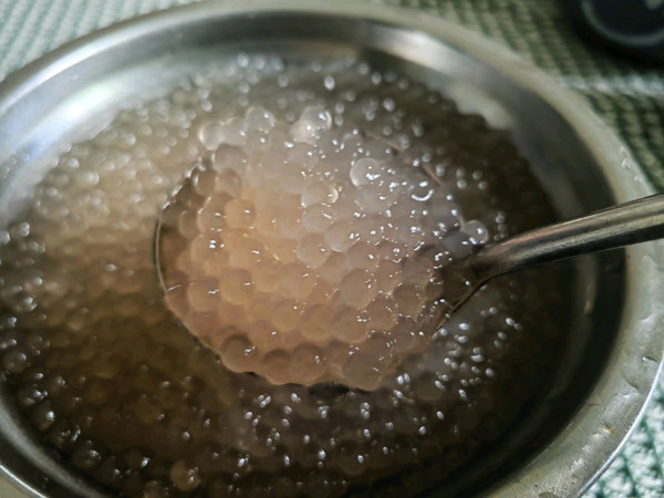 芒果黄桃西米露