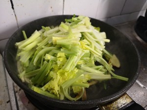 健康养生佳品芹菜香干的做法