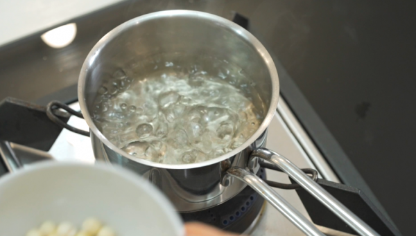 桂花糖水鸡头米