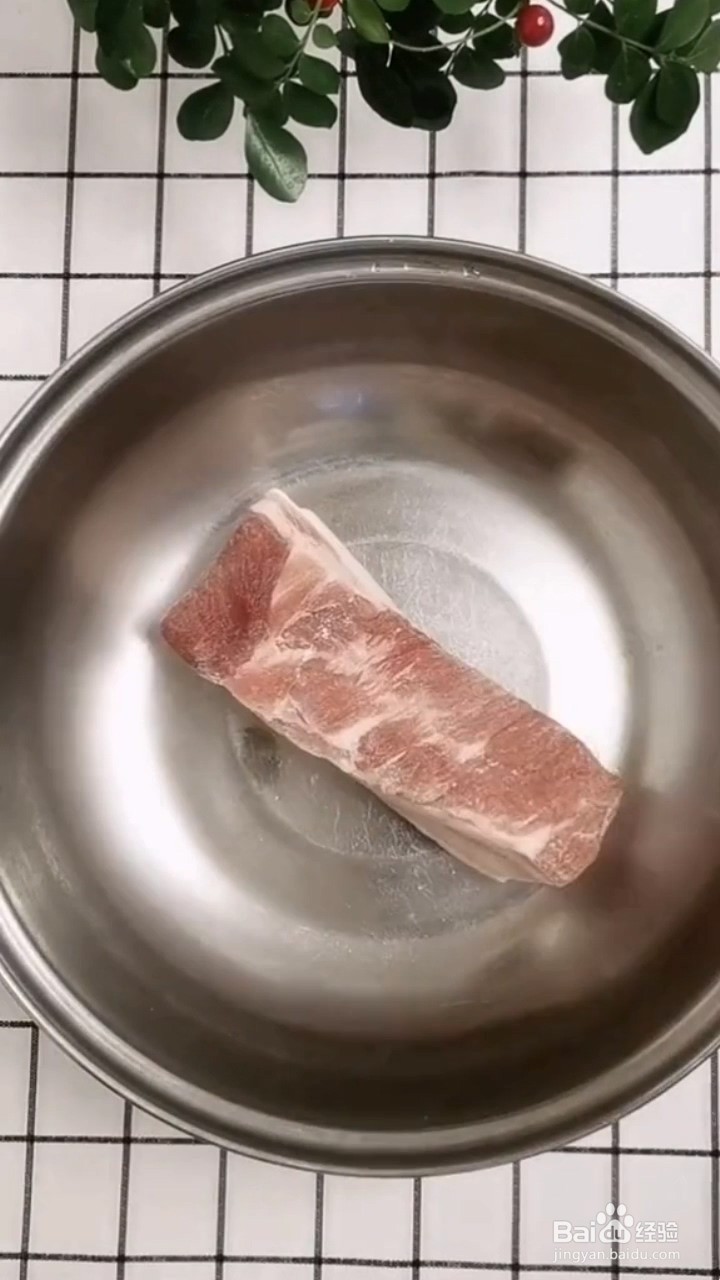 如何快速解冻猪肉？
