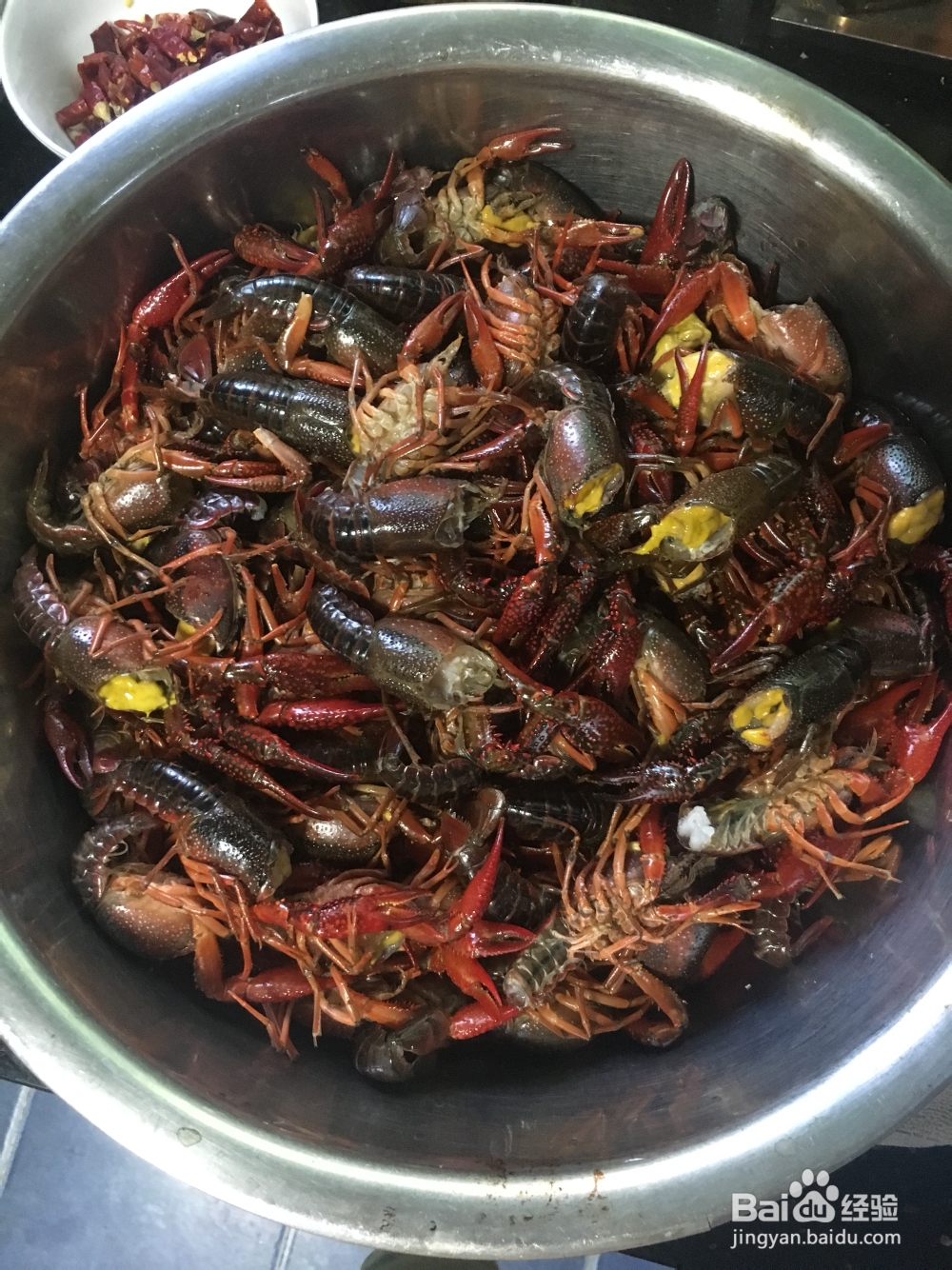 宵夜油焖小龙虾加啤酒