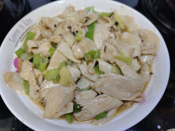杏鲍菇炒鸡胸肉