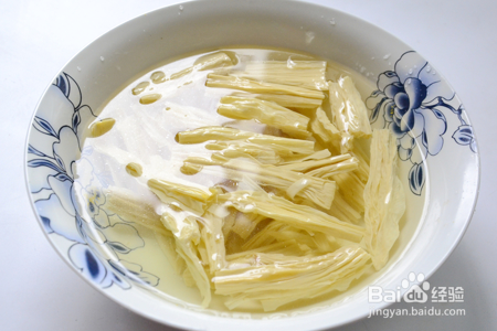 家常炒腐竹的做法