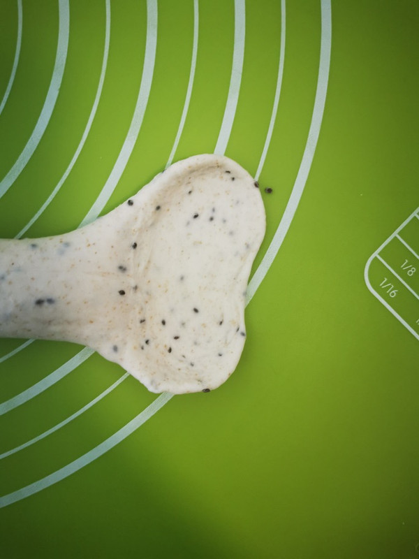 超低卡减脂!全麦奇亚籽贝果