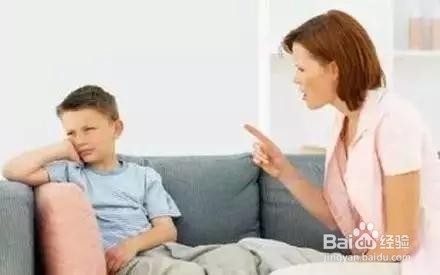 父母的这些行为会伤害孩子的自尊心