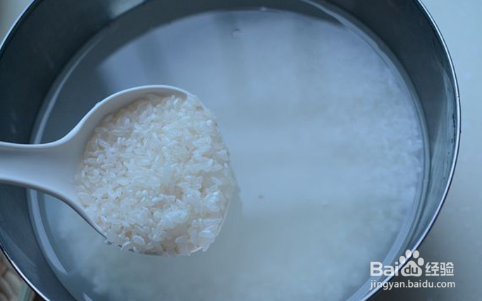 如何清洗大米？