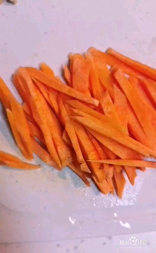教你做有胃口的松茸春笋煲豆腐