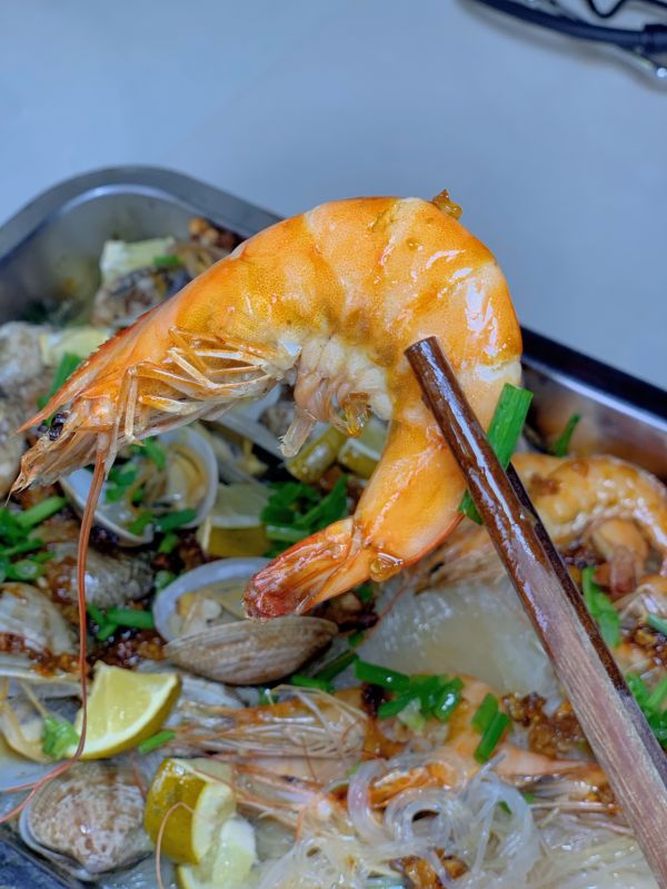 蒜蓉粉丝烤花蛤虾