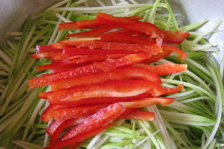 凉拌西葫芦丝怎么做