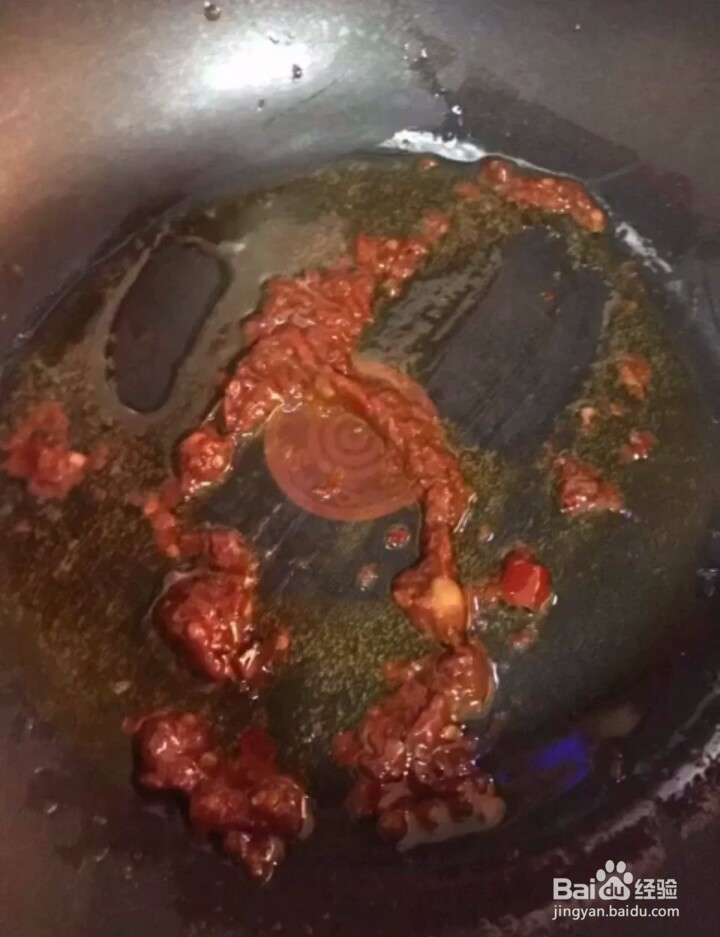 如何制作麻辣水煮干豆腐？