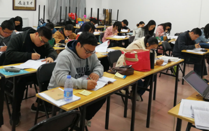 公务员考试申论用写标题吗