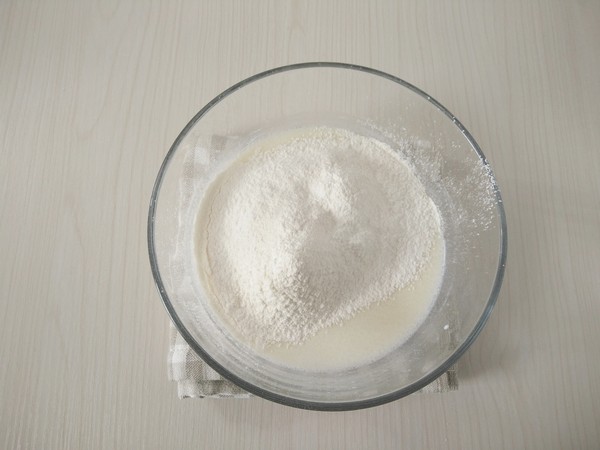 蛋糕粉就是低筋面粉吗