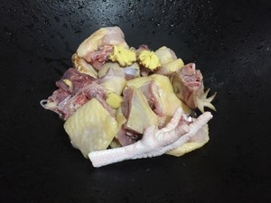 牛肝菌炖鸡的做法