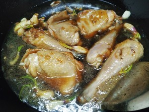 教你怎么做啤酒鸡(三杯鸡)